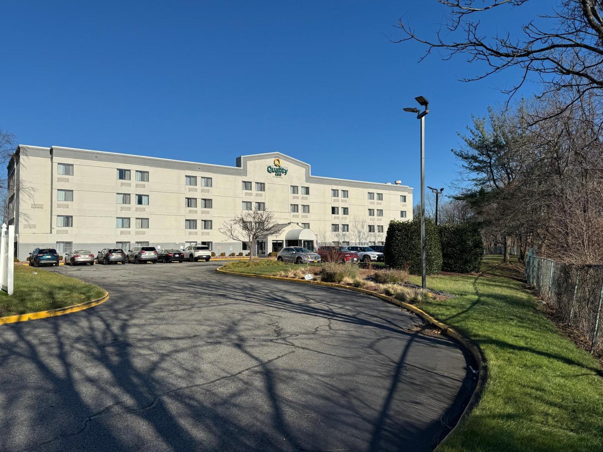 Quality Inn Spring Valley - Nanuet Екстер'єр фото